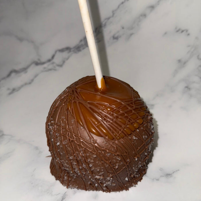 GOURMET APPLE - CARAMEL SEA SALT - MILK - LOCAL PICK UP ONLY